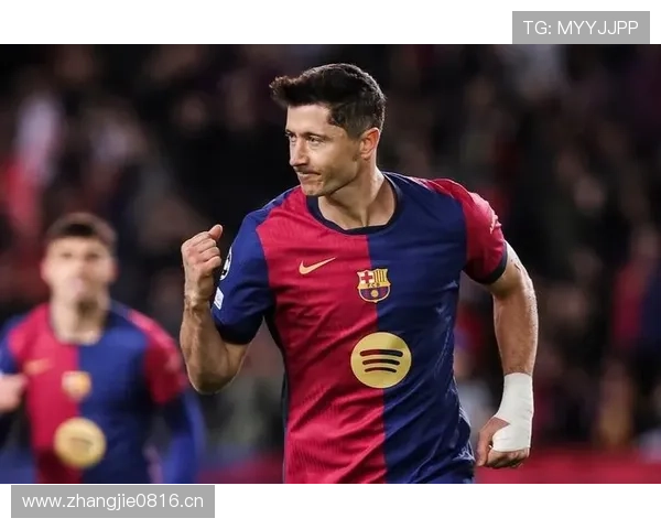 莱万离开多特蒙德：战术角色与体系适配性分析